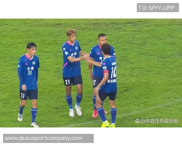 南通队禁区外惊艳凌空抽射中框金成民倒勾补射精彩破门